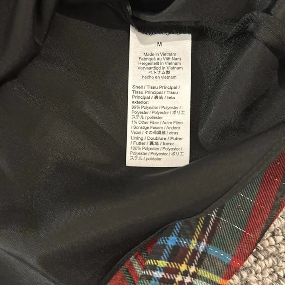 NWT JCrew Sleeveless Ruffle Collar Top in Black Stewart Tartan Sz M - Image 8