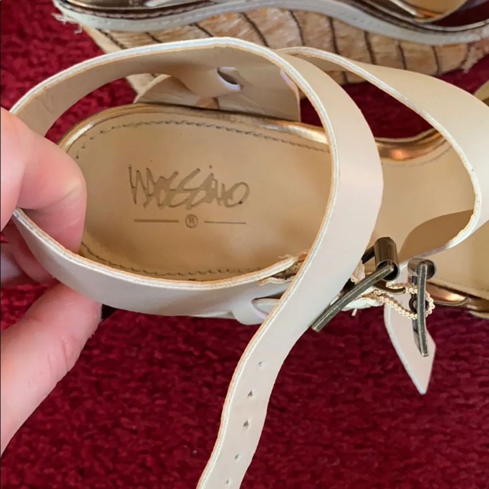 Mossimo Wedges Size 8 - Image 7