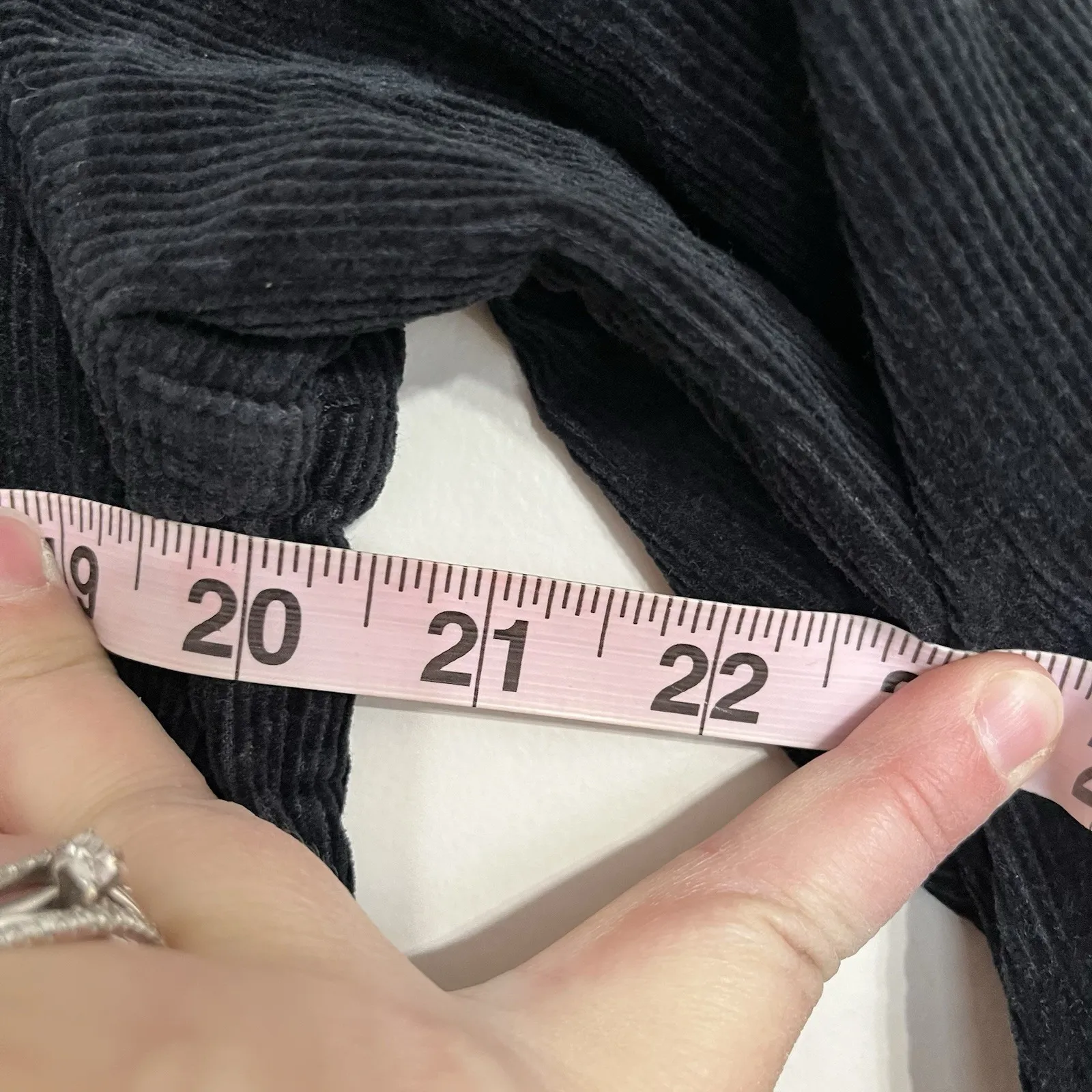 Cabelas Vintage Corduroy Jacket Black Size Medium Snap Button Collar Long Womens - Image 4