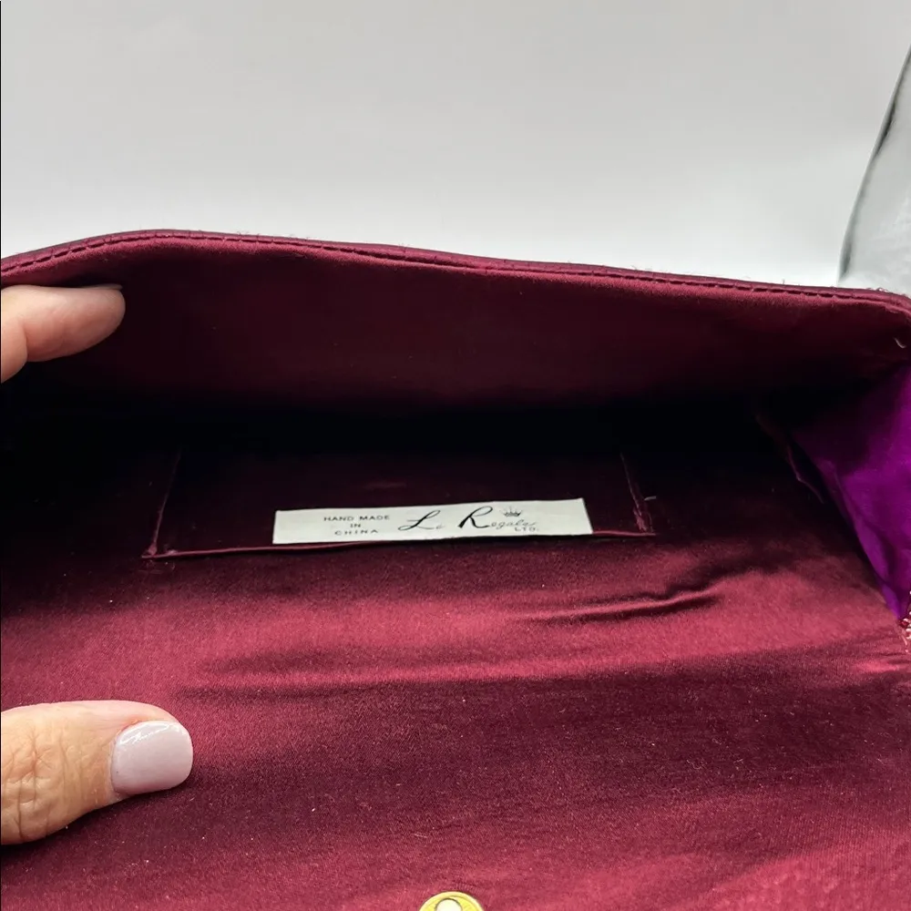 La Regale Red Gold Silver Beaded Clutch Evening Bag Elegant Classic Vintage - Image 8