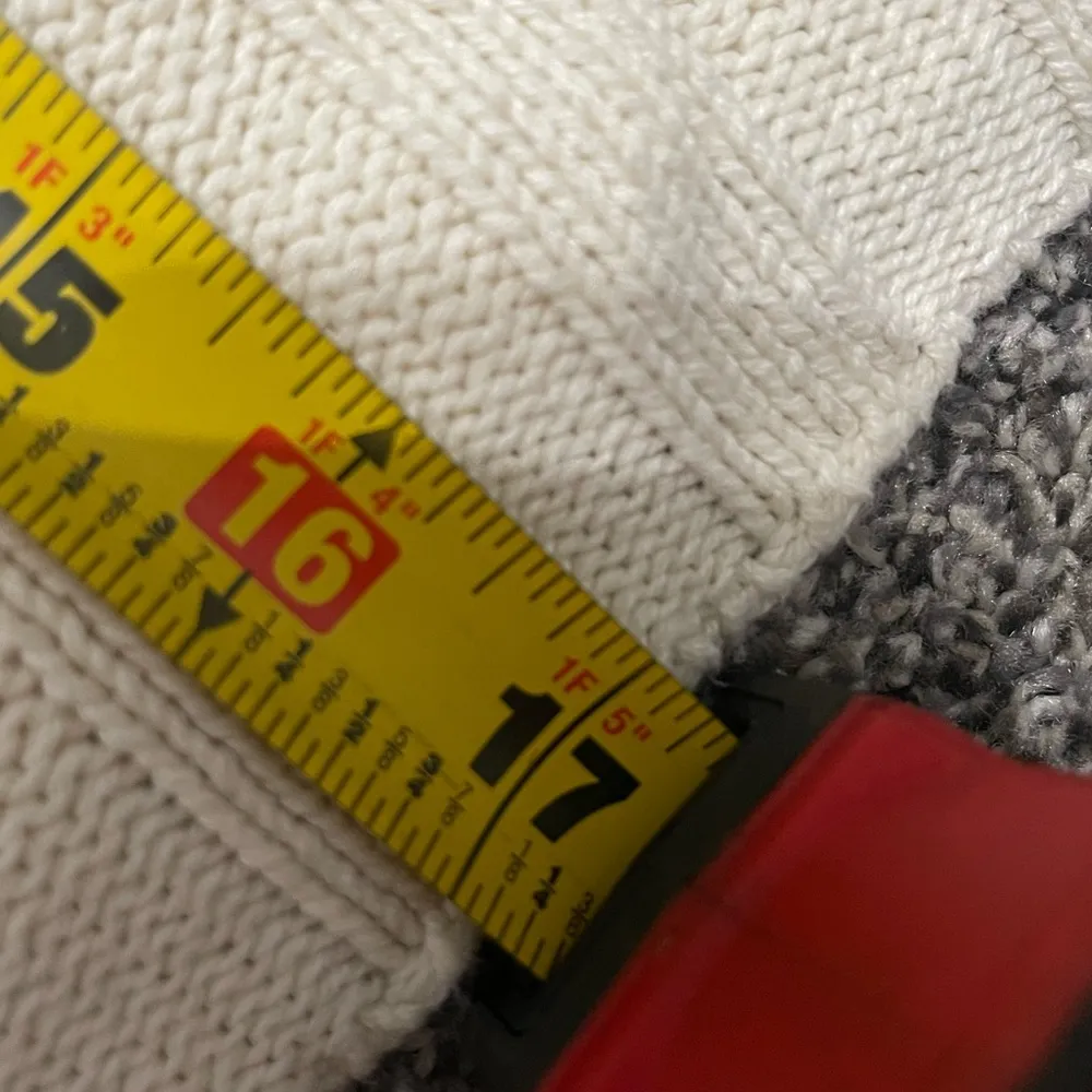 cream v neck ribbed long sleeve cropped sweater petite S - Image 9