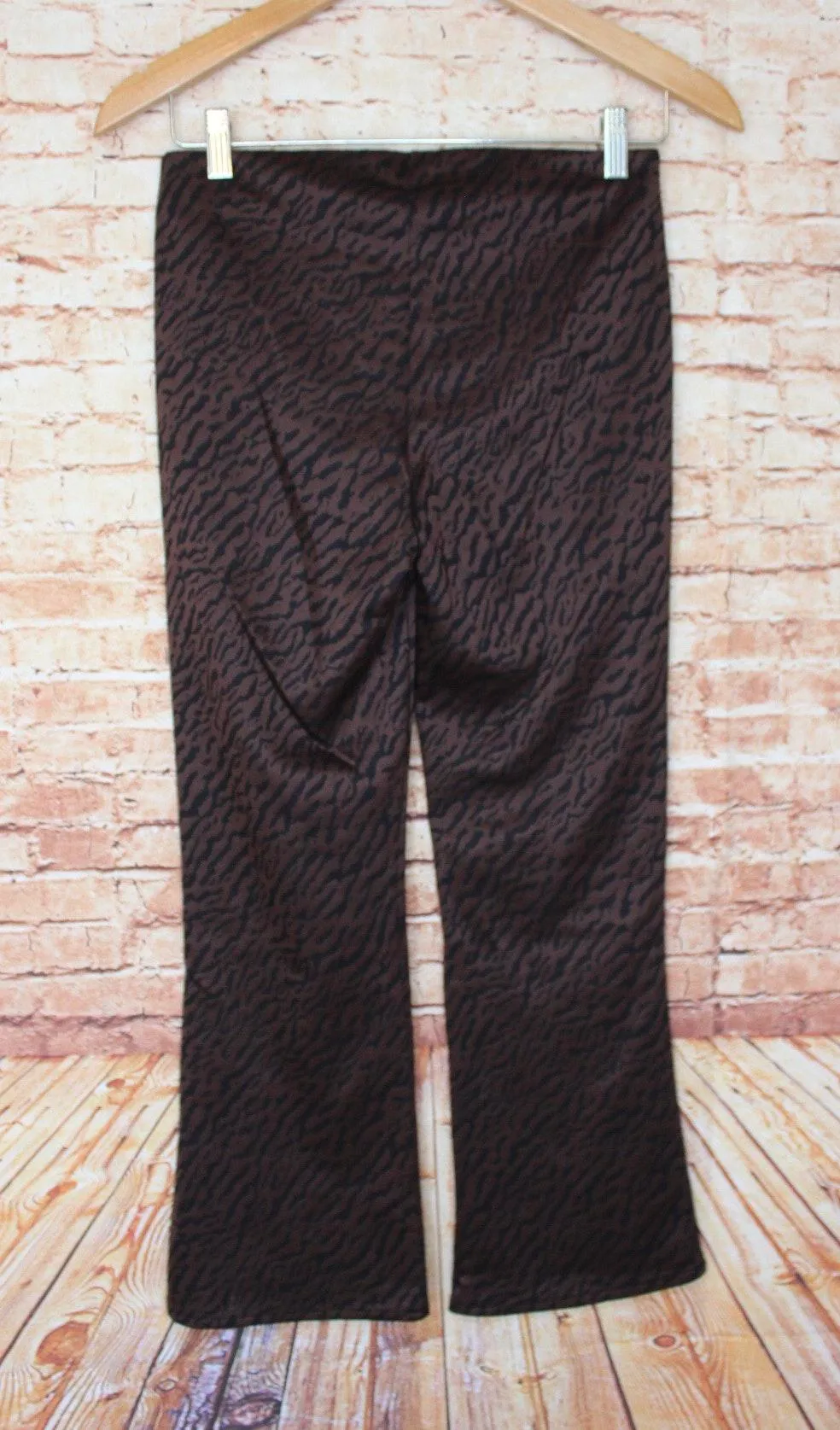 | Animal Print Flare Cropped Pants - Image 2