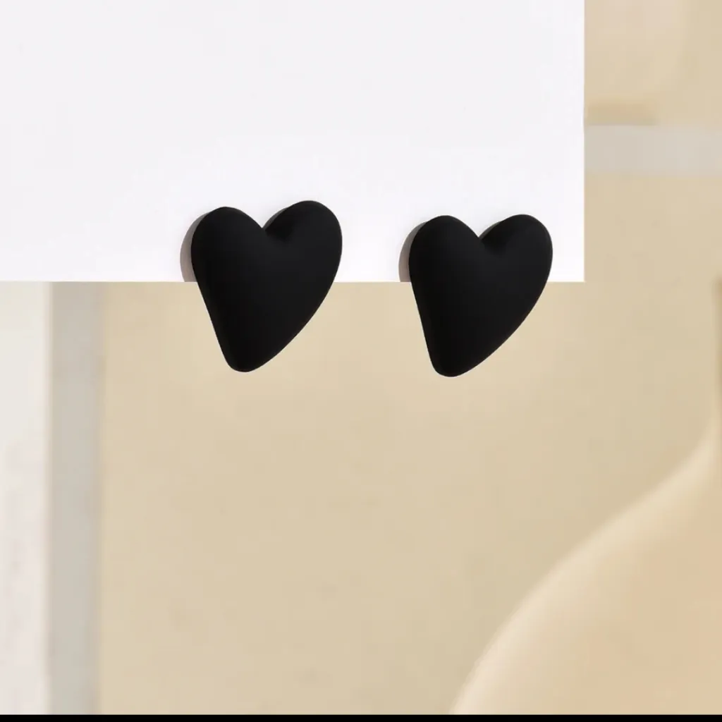 Heart Decor Stud Earrings - Image 2