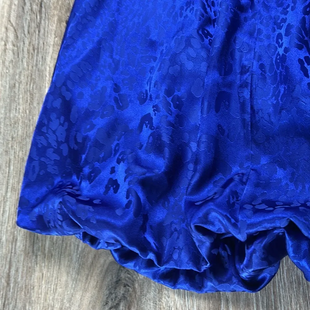 Forever 21 Strapless Royal Blue Dress Size Medium - Image 13