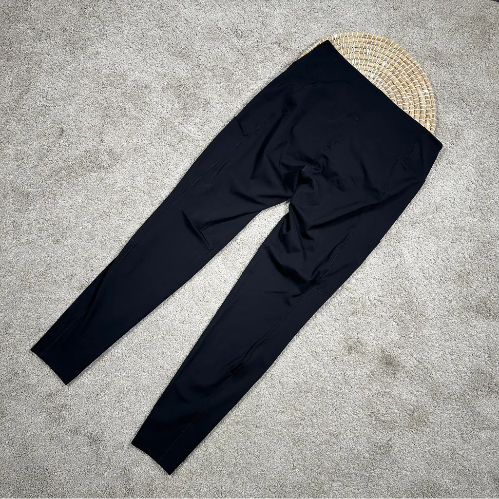 Arc’teryx Women’s Oriel Legging Tight 28” Activewear Outdoor Climbing in Black L Size L - Image 7