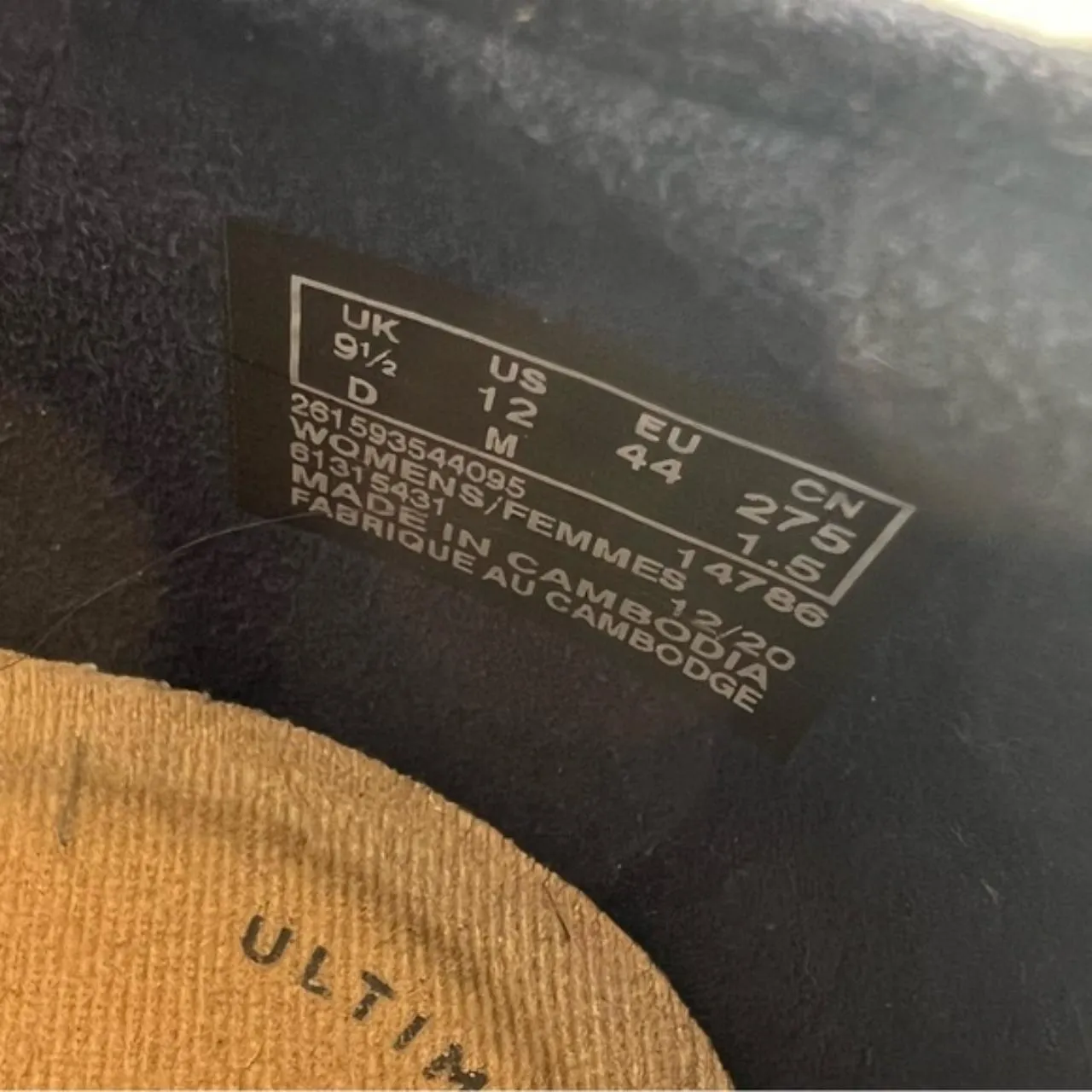 Clarks  Navy And White Striped Slip On Loafer Sneakers - Image 7