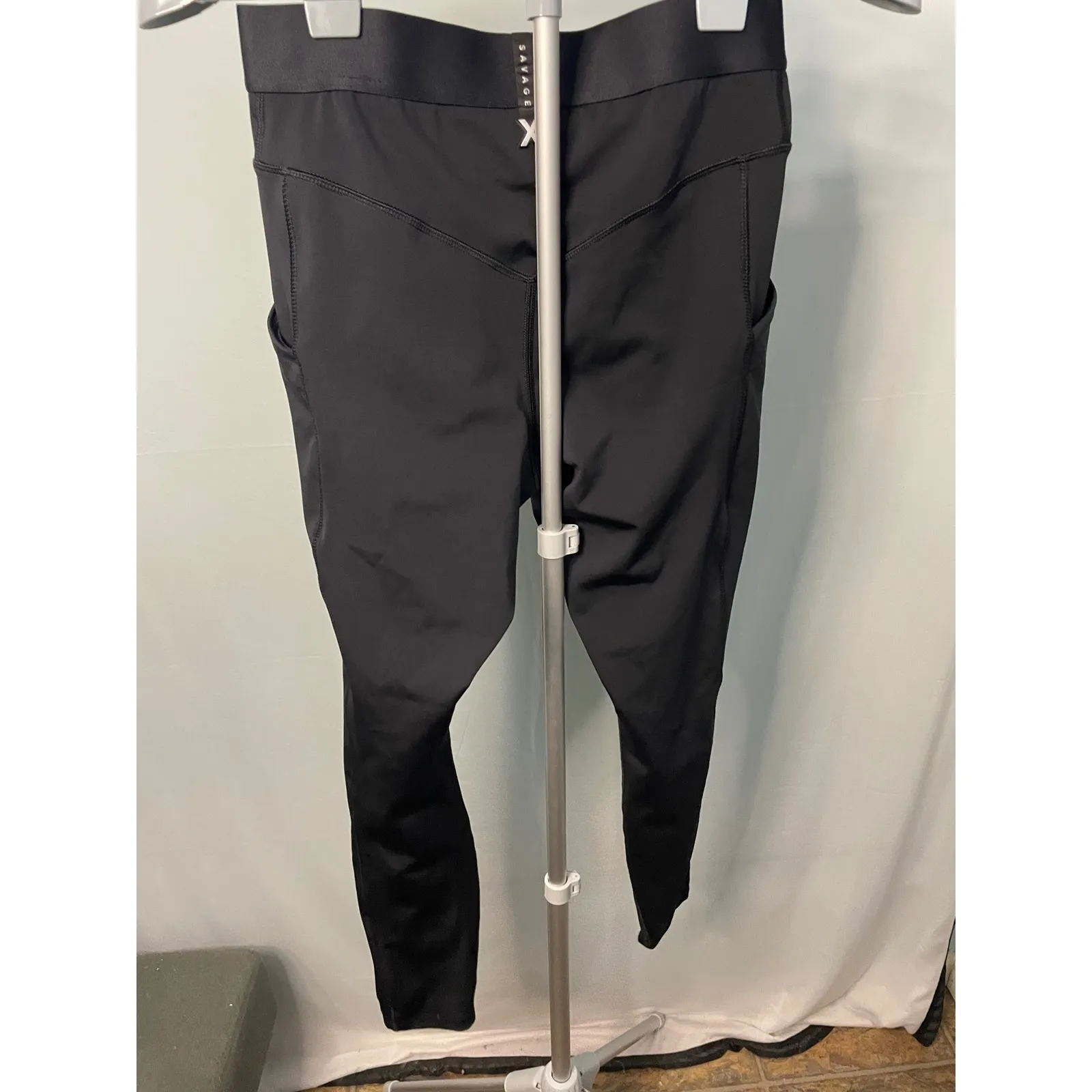 Savage X Fenty Black High Waist Capri Leggings with Pockets‎ Athletic Activewear Size M - Image 5