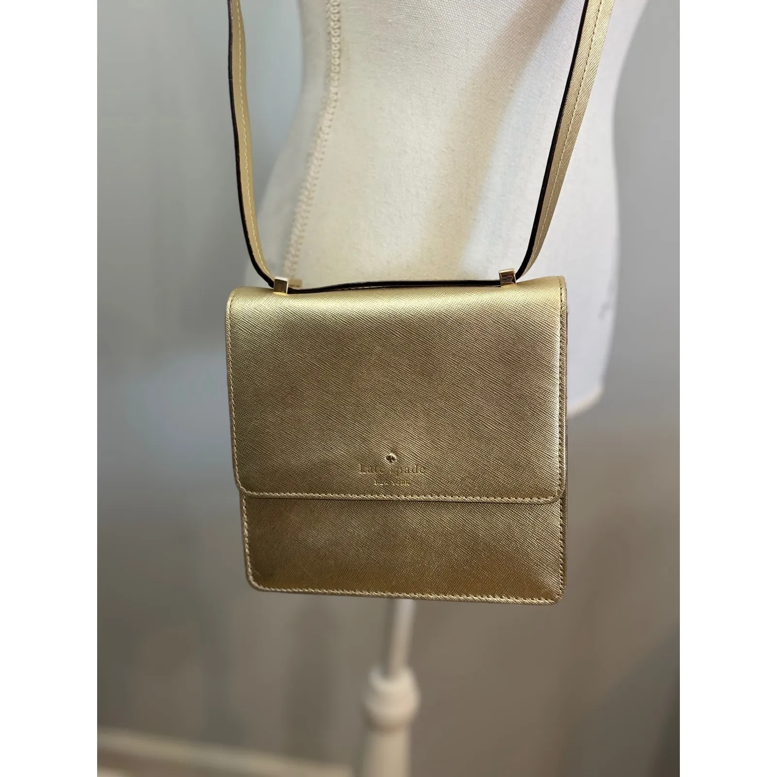 Kate Spade‎ Gold Crossbody Bag Small Metallic Leather Purse Handbag - Image 3