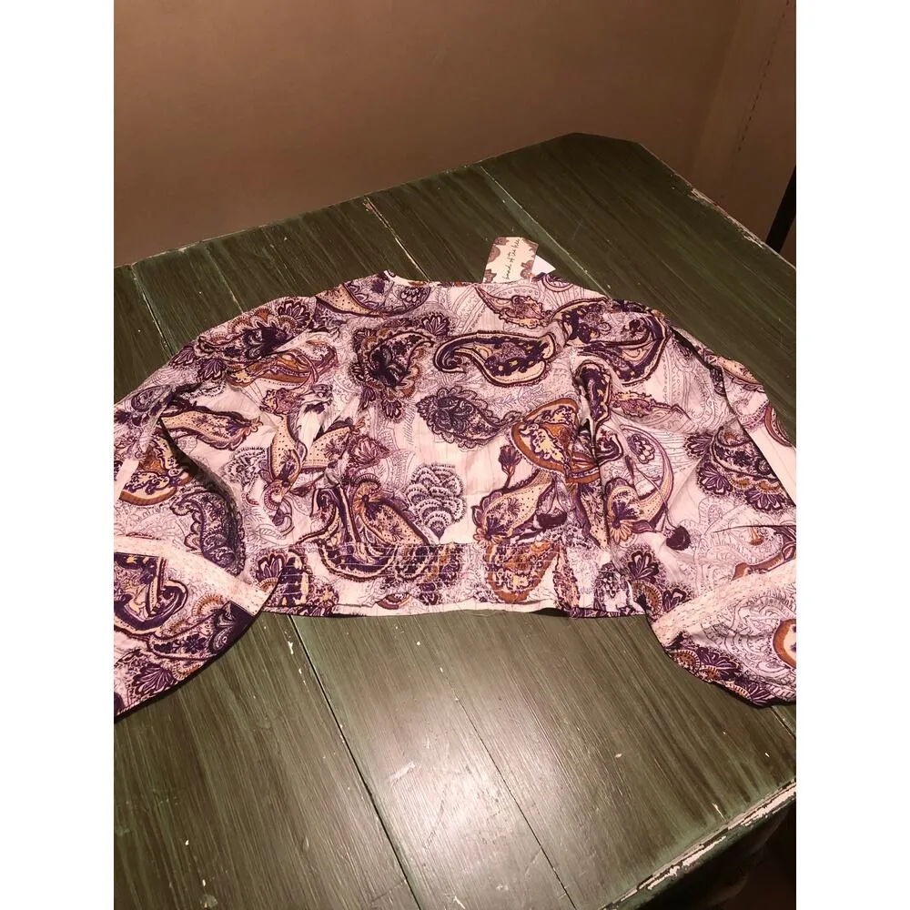 Band of Gypsies BOF NWT Cream Purple V-Neck Lace Paisley Crop Blouse Size S - Image 5