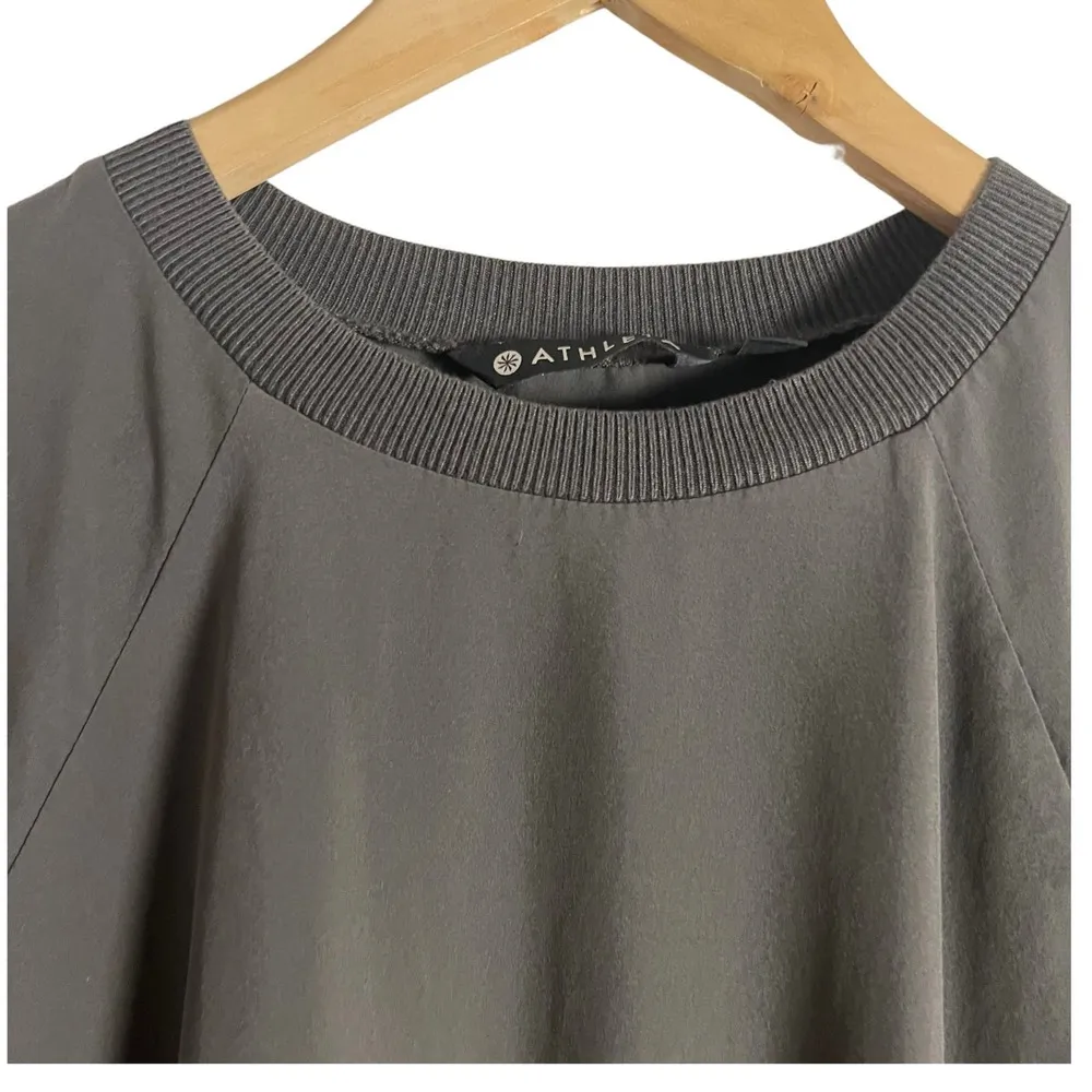 Athleta Zephyr Short Sleeve Tee in Arbor Olive Green Size Small - Image 3