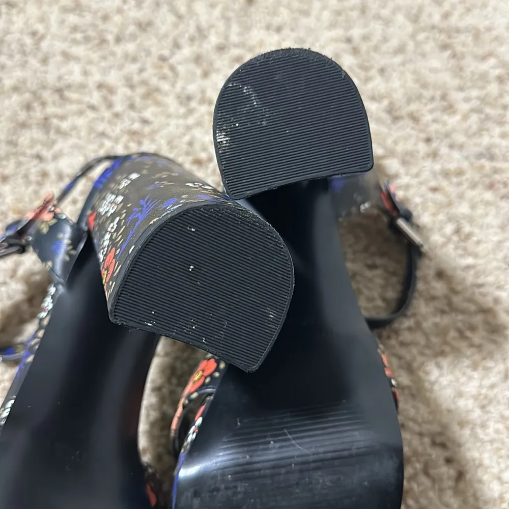 Nine West Funkyo Floral Print Platform Heels - Image 6