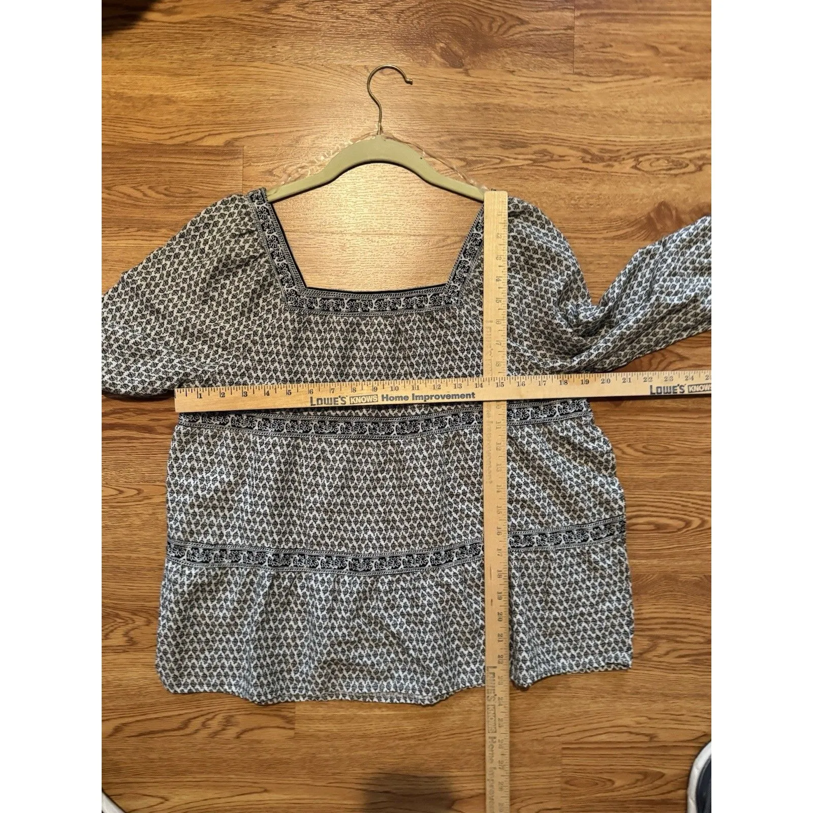 Old Navy Top S White Black Long Sleeve Square Neck Elastic Button Cuff Boho - Image 8