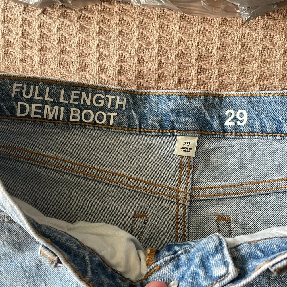 J.Crew Full Length Demi Boot Cut Light Wash High Rise 29 - Image 10