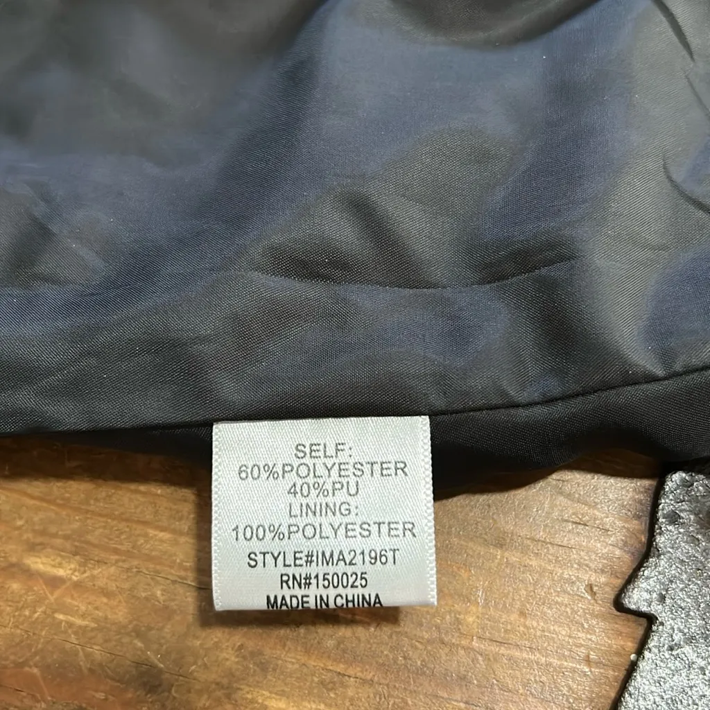 Woman’s Black Faux Leather Snap Crop Top Size Medium - Image 7