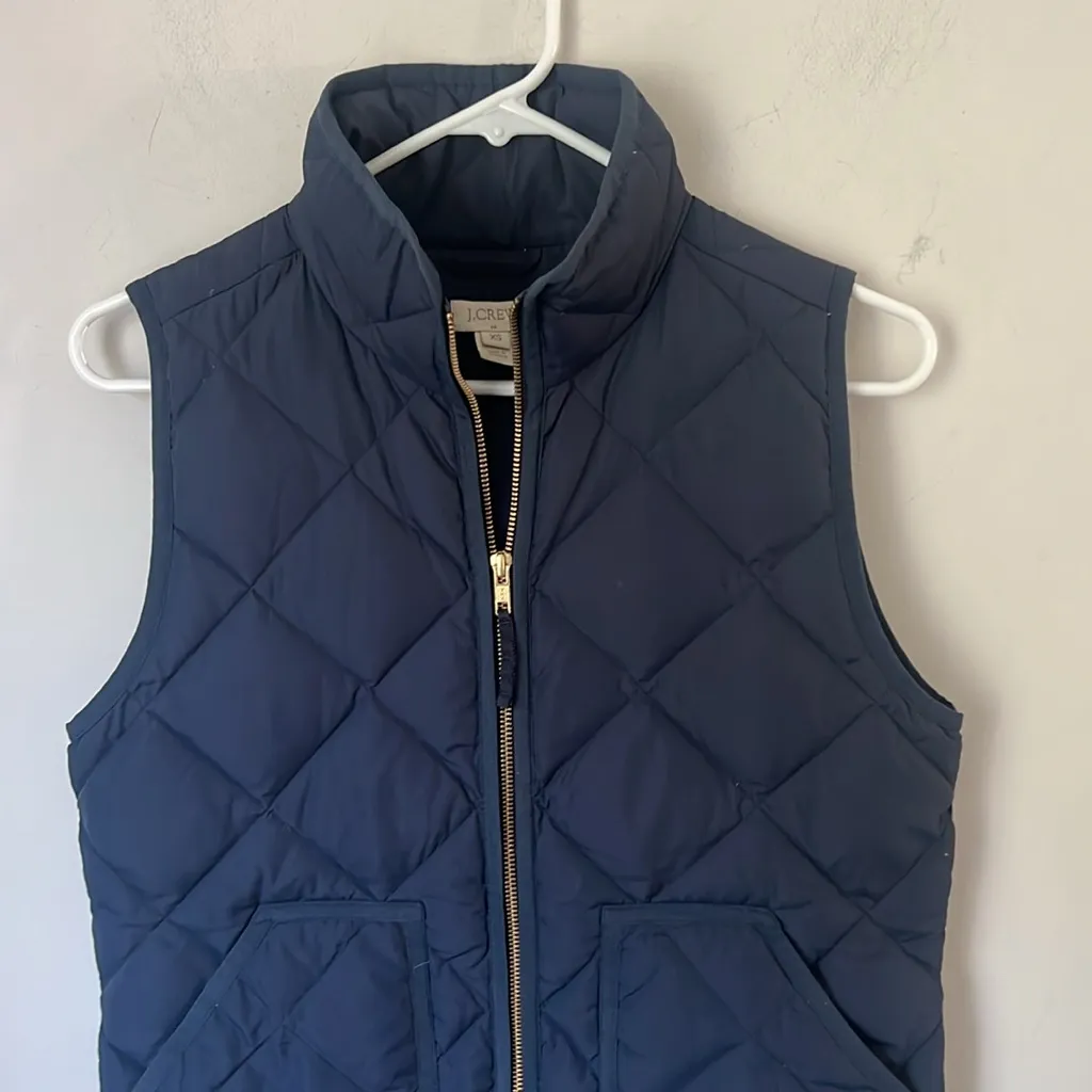 J. Crew Women’s navy Vest Jacket with double gold zipper, size XS 🗝️ - Image 2