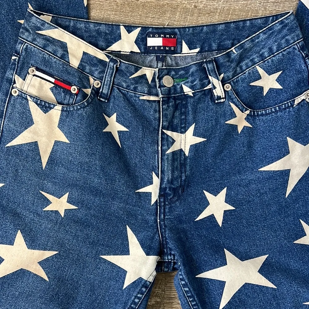 Tommy Hilfiger Vintage  Star Jeans Size 7 - Image 2