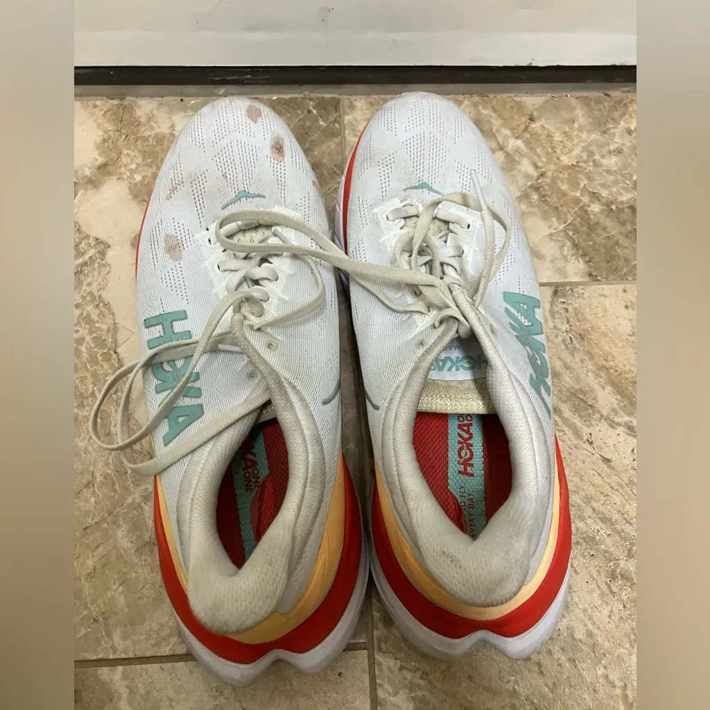 Hoka Mach 4 running shoes White Size 11.5 - Image 2