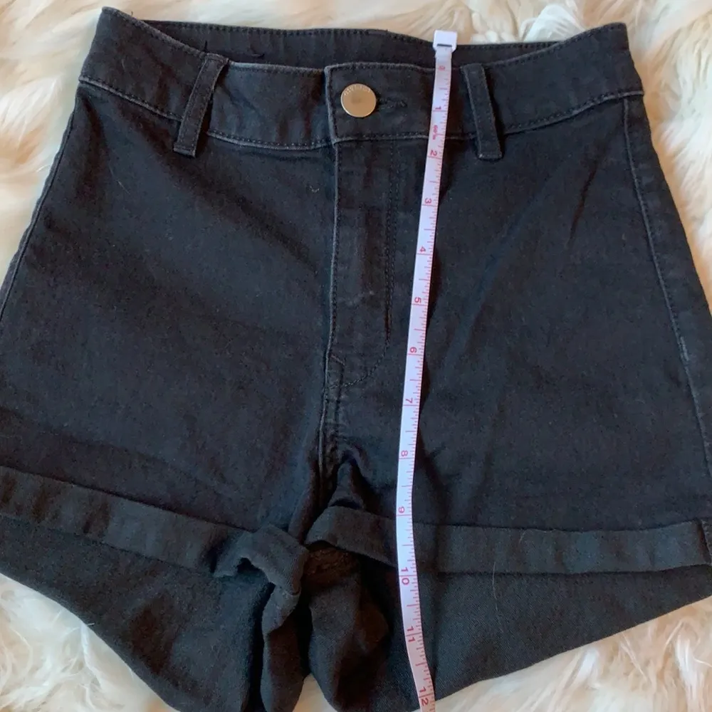 H&M Divided Black Denim Jean Shorts Size 2 - Image 5