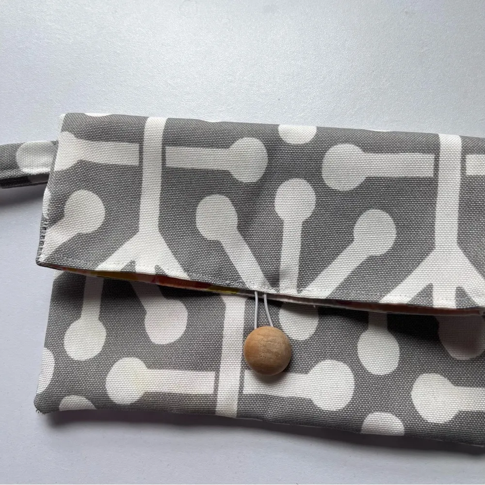 Little Orange Scooter Fabric Pouch Wallet Coin Purse Clutch Wristlet Grey White - Image 6