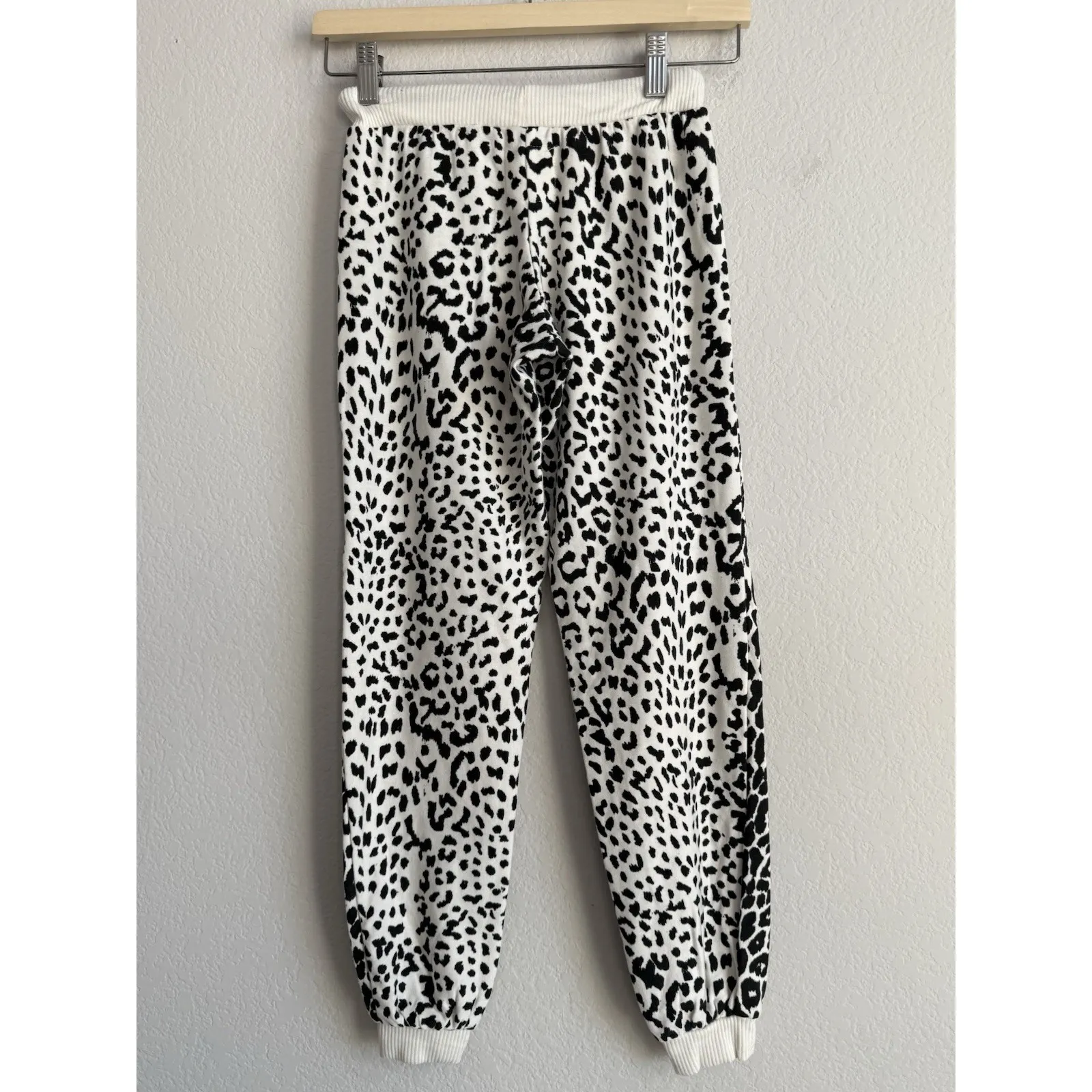 Chaser Women's XS Leopard Cozy Knit Drawstring Joggers Sweatpants Lounge Cozy - Image 8