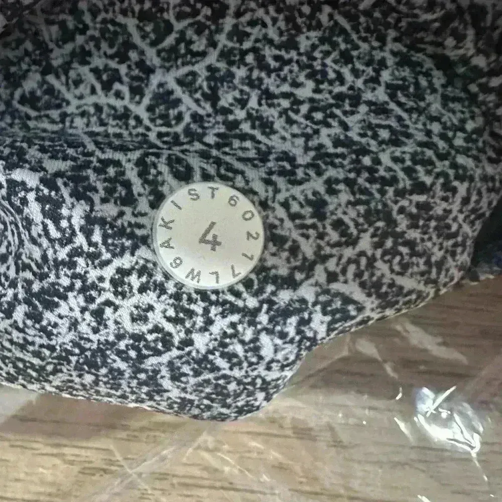 Lululemon Fast & Free Crop 19” sz 4 - Image 4