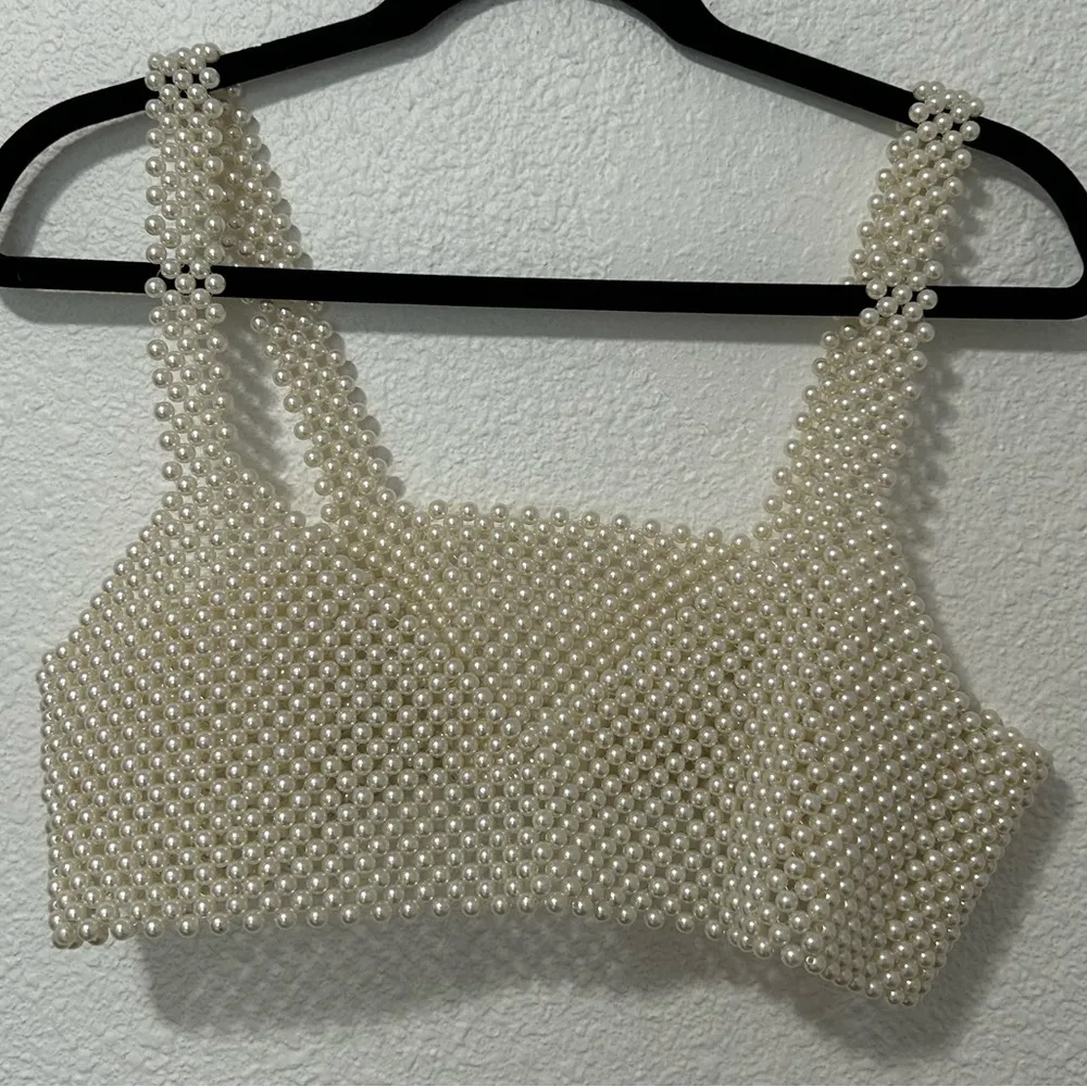 Elegant Pearl Embellished White Crop Top - Image 4