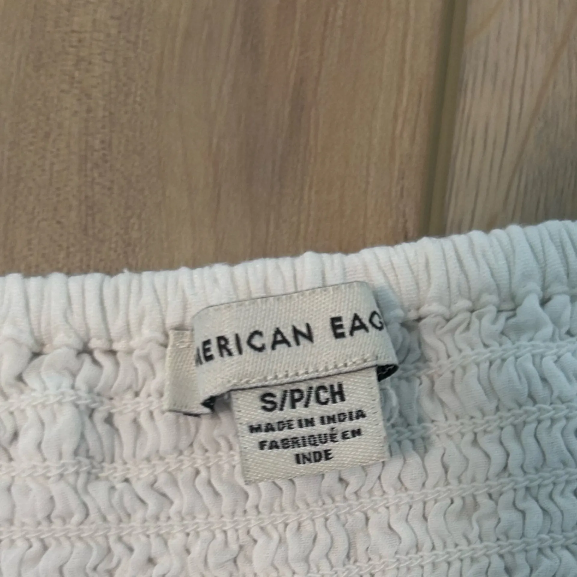 American Eagle White Eyelet Sweetheart Babydoll Flutter Sleeve Crop Top Sz Small - Image 4