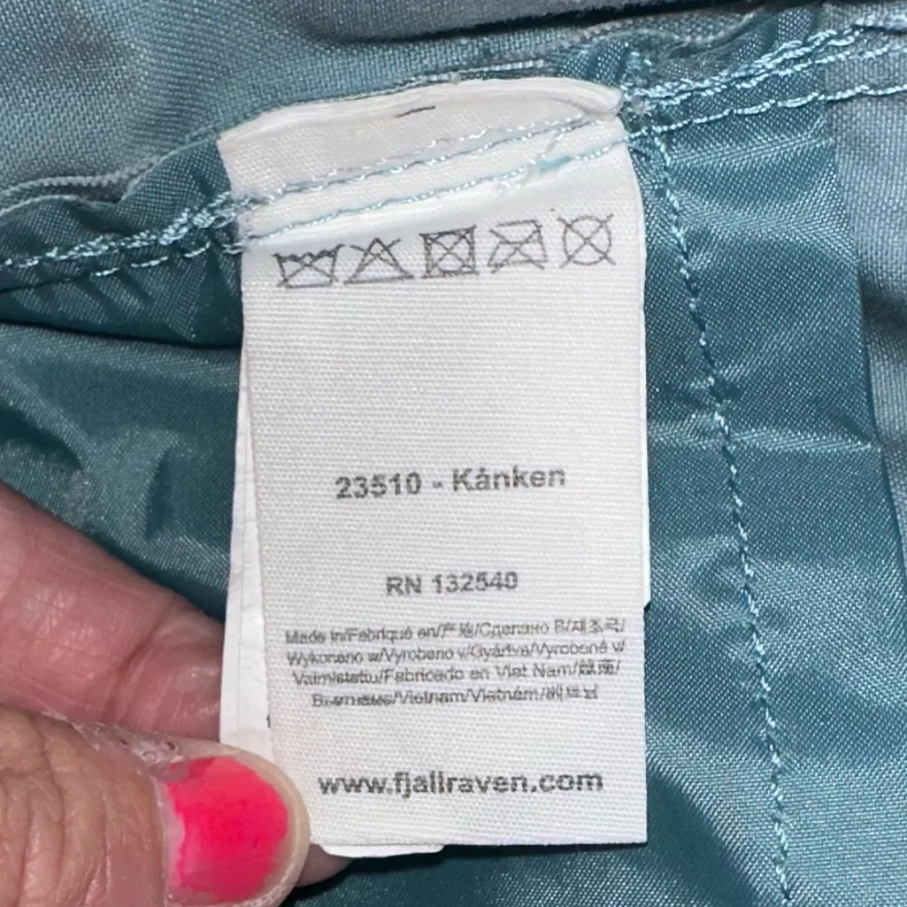 Fjallraven Kanken Backpack Green Water Resistant Zip Up Outdoor Back Pack - Image 12