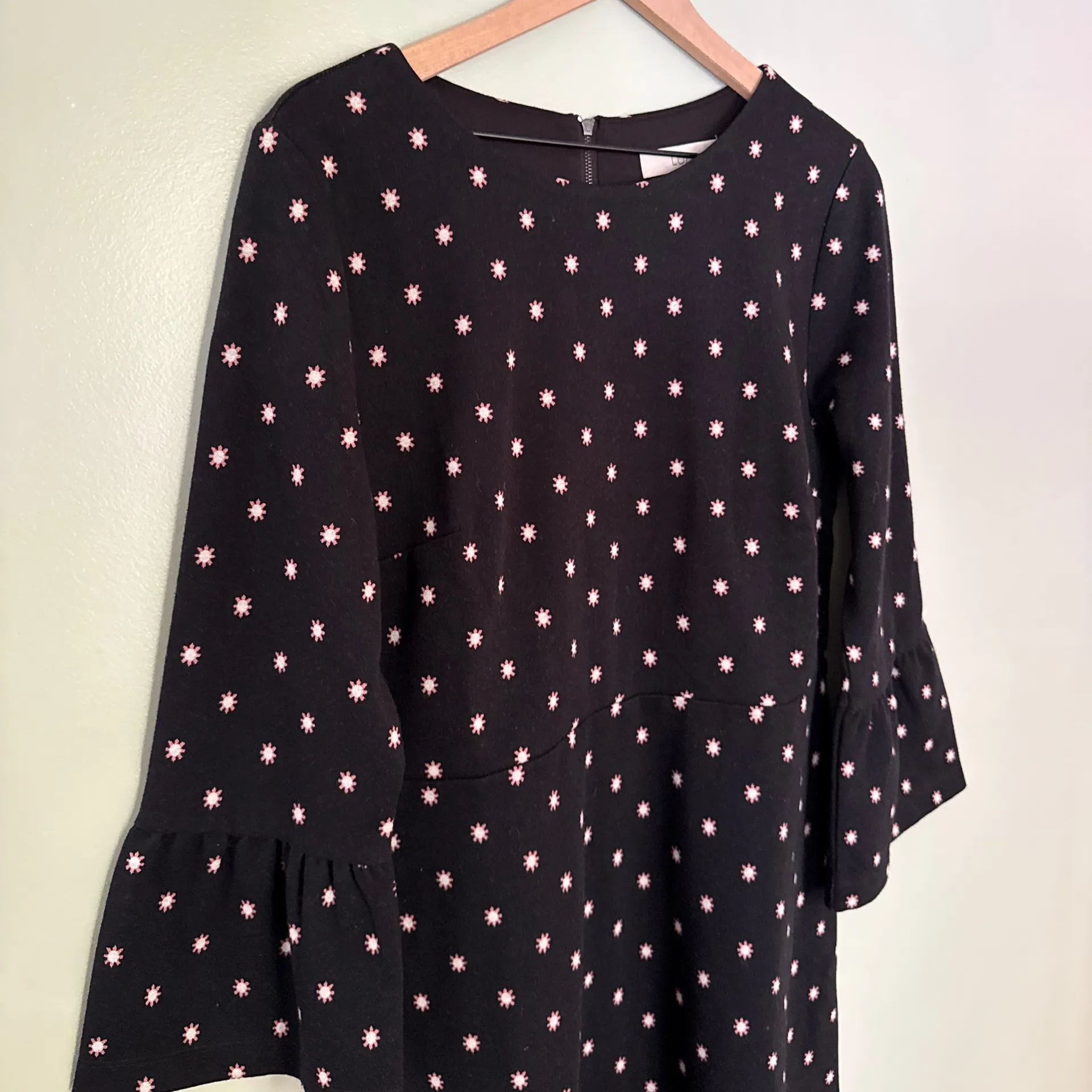NWT Loft Women’s Bloom Knit Bell Sleeve Mini Dress Black Pink Size 12 - Image 6