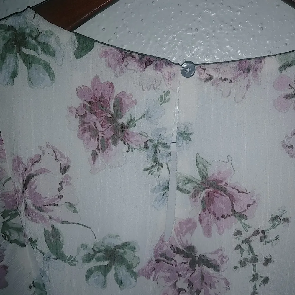 Olivaceous S Soft Floral Pink Green on White Bubble Hem Top - Image 2