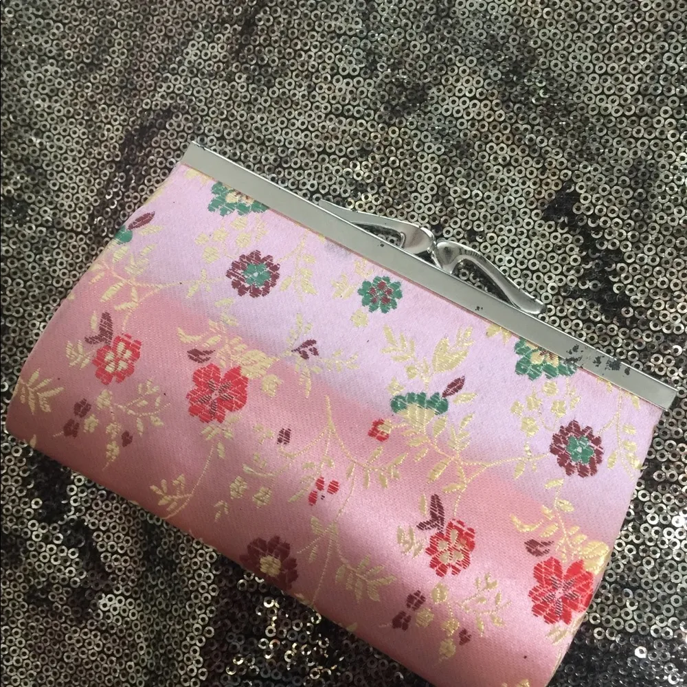 Pink satin clutch - Image 2