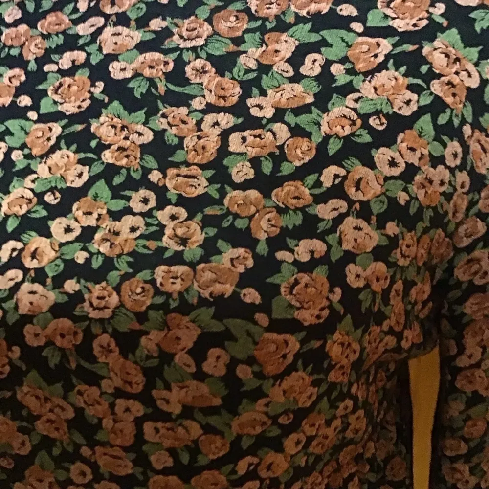 Floral peplum girly top Size XS - Image 5