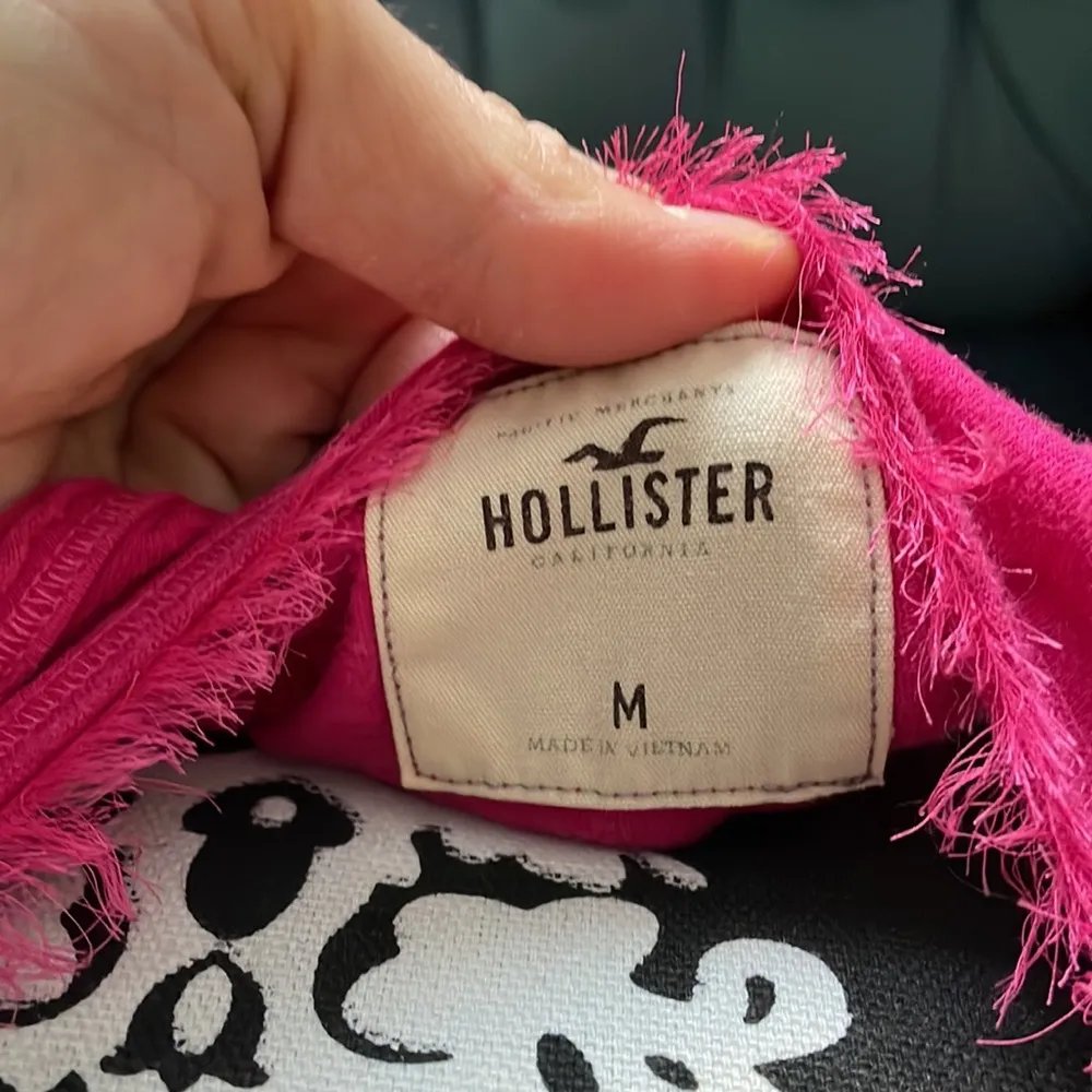 HOLLISTER Fuchsia Tank Top Size Medium - Image 6