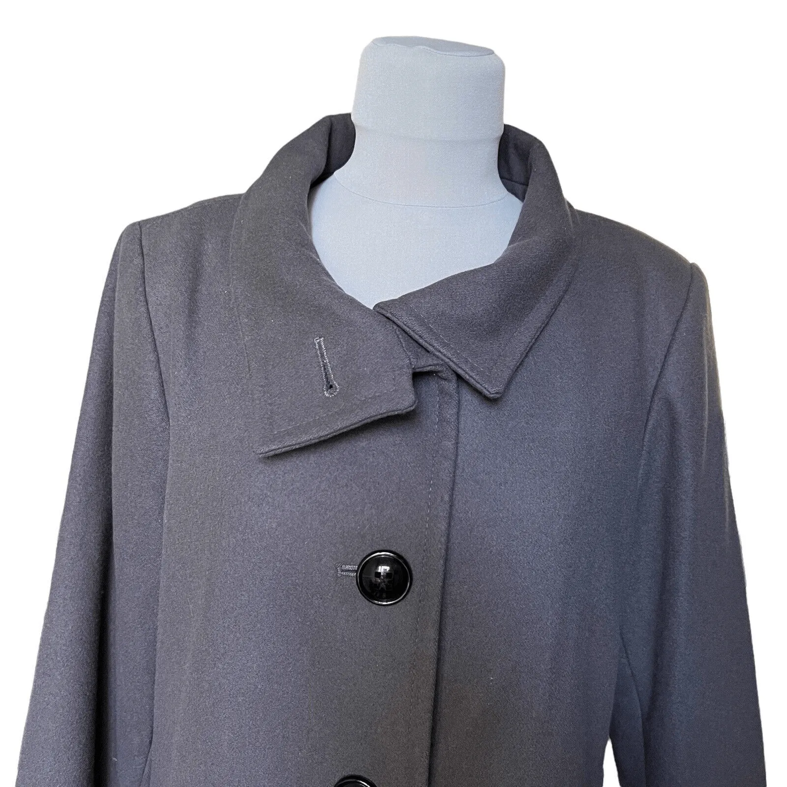 Larry Levine  Gray Wool Blend Winter Coat Size Medium - Image 3