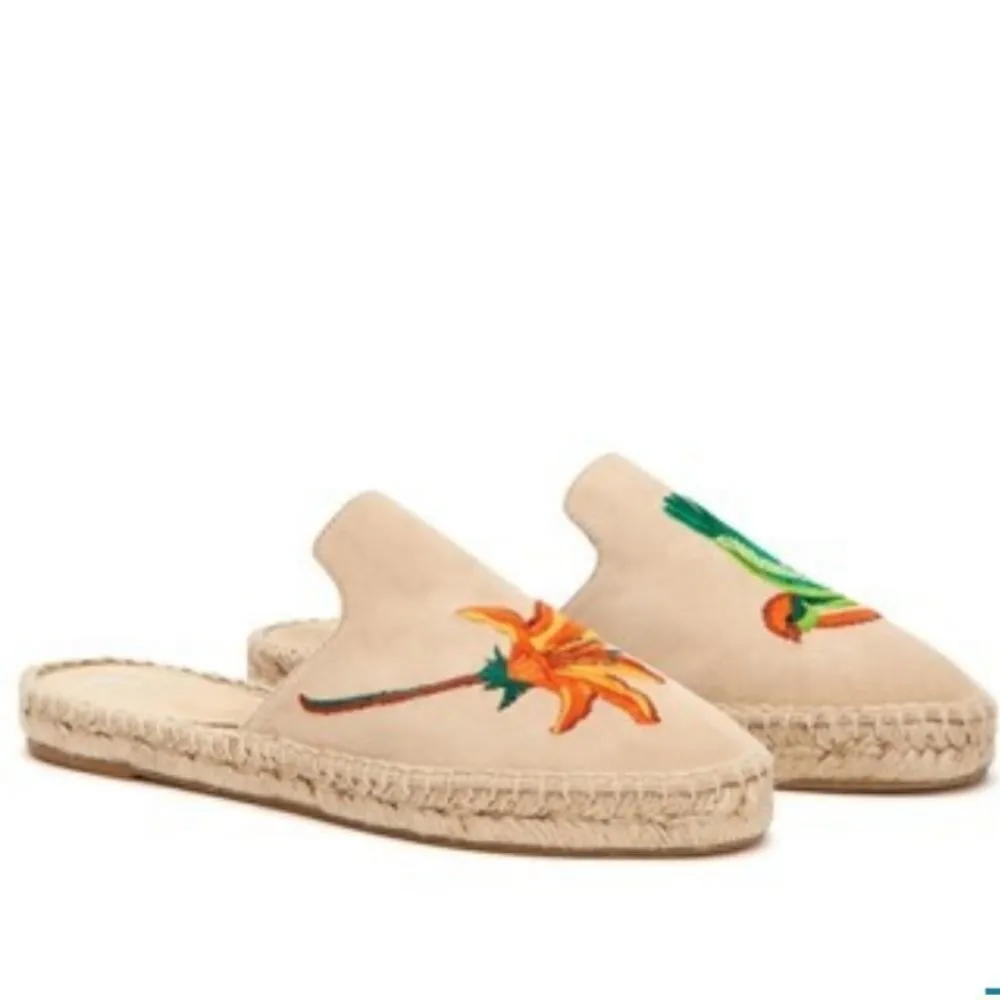 Aquatalia Blair Espadrille Embroidered Flat - Image 2