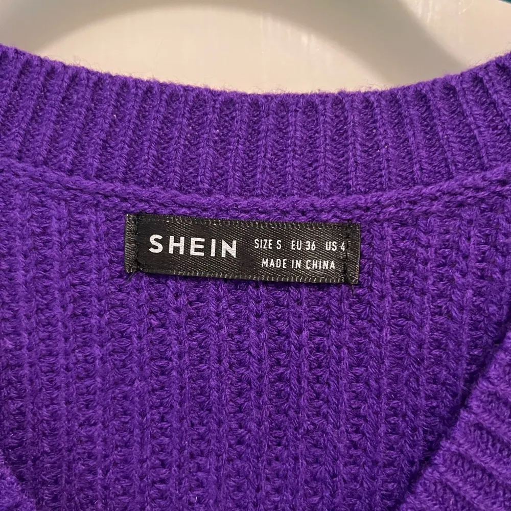 SHEIN - Chunky, Slouchy, Ribbed Knit V-Neck Sweater - Purple (EUC) Small - Image 4