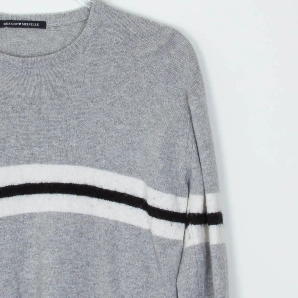 Brandy Melville‎ Wool Cashmere Blend Long Sleeve Gray Striped Sweater - Image 5