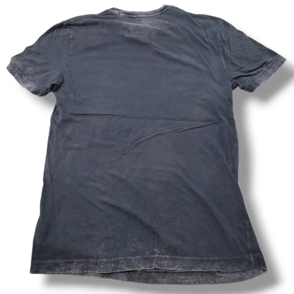 Shirt Size Small Skull And Roses Graphic Print T-Shirt Grungy Faded Black Unisex T-shirt - Image 3