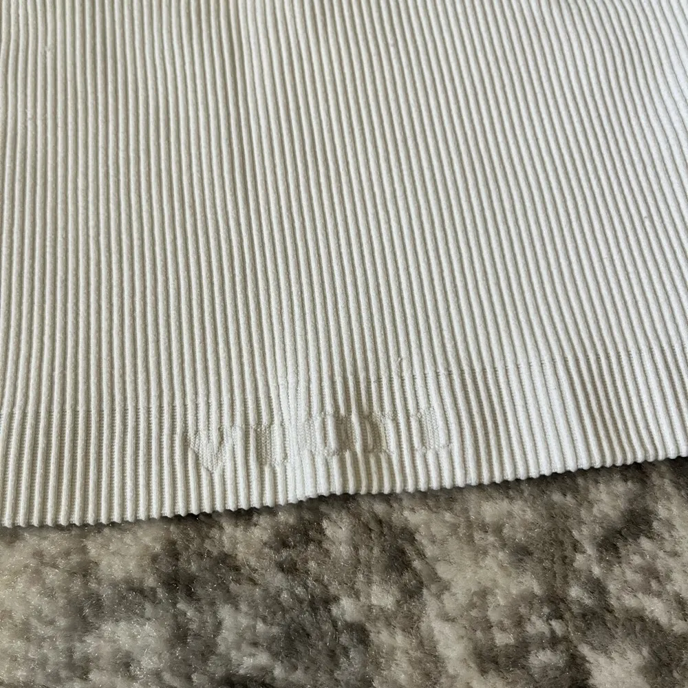 Vuori Simplicity Halter - Image 3