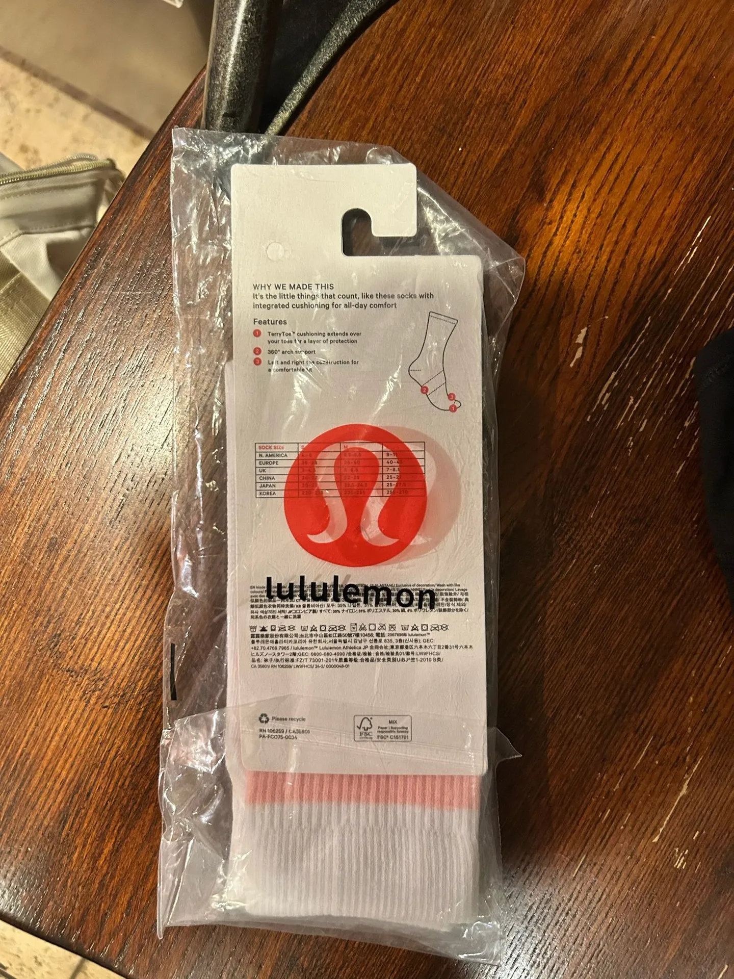 Lululemon socks - Image 3