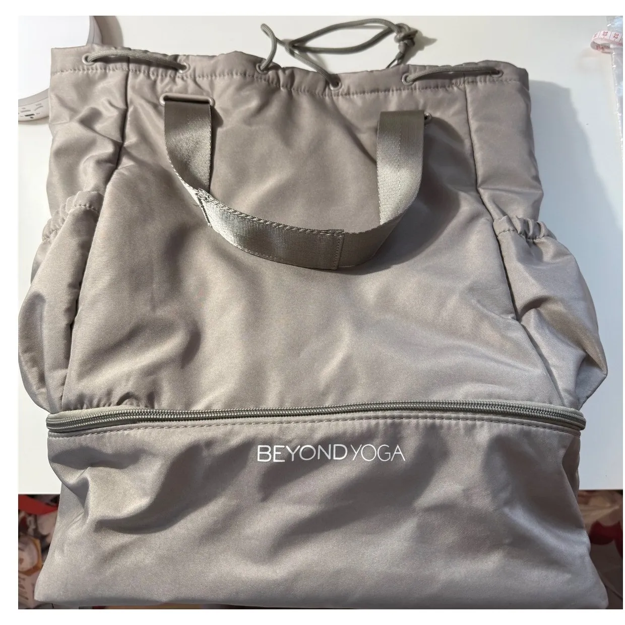 Beyond Yoga Nylon Drawstring Backpack Tote Bag Gray Convertible‎ Straps Gym Yoga - Image 2