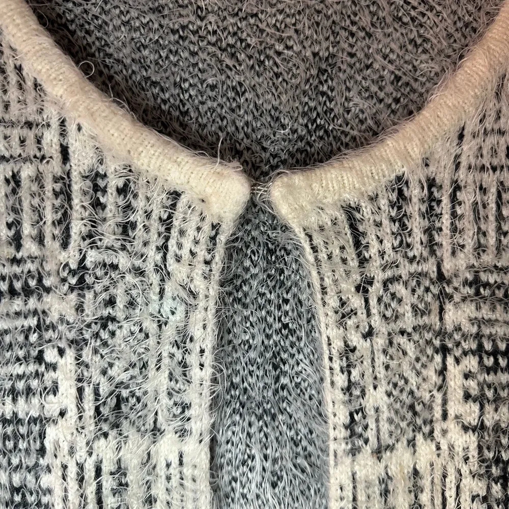 Norm Thompson Eyelash Knit Grandpa Cardigan Sweater Size XL - Image 2