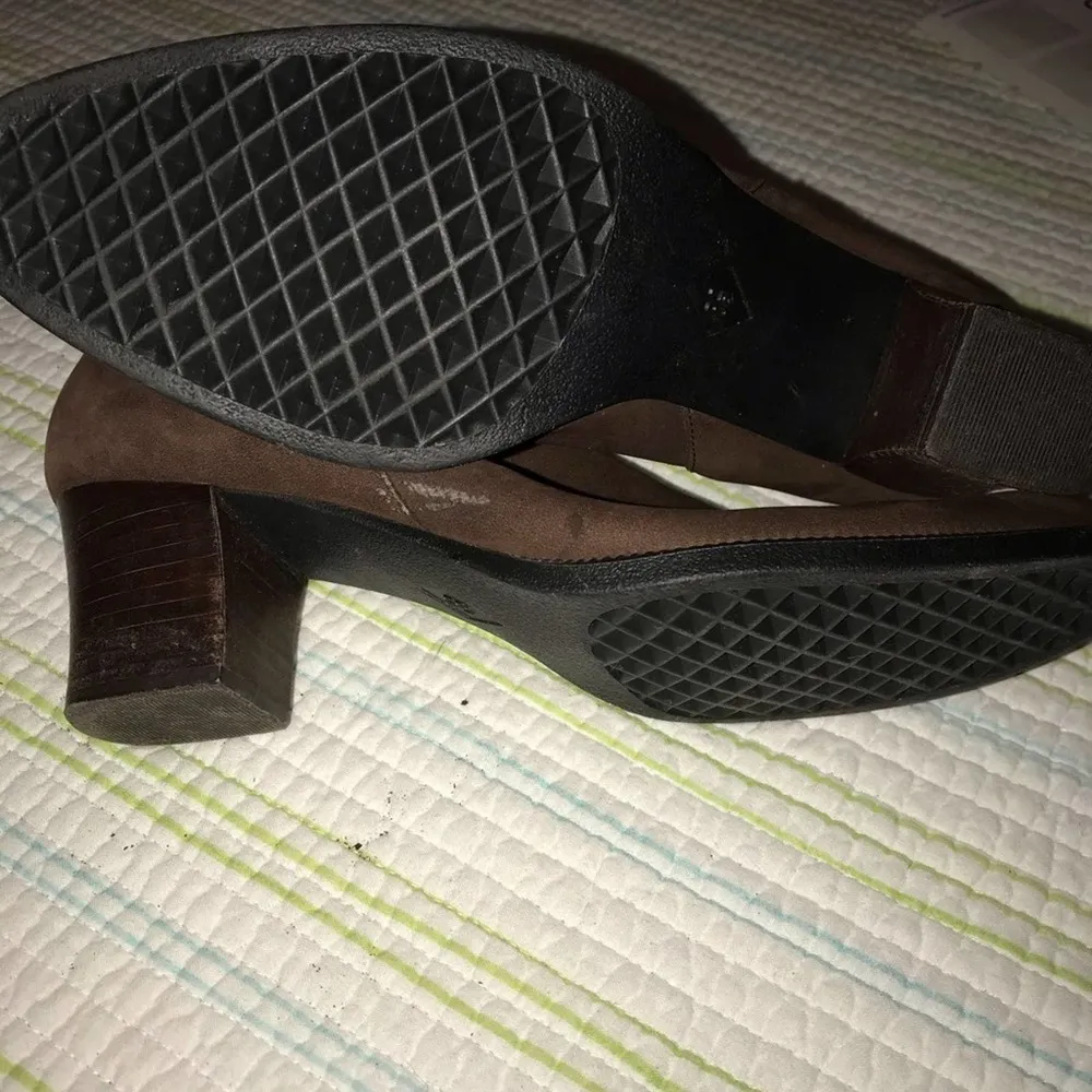 AEROSOLES DARK BROWN SLIDE ON STRETCH ANKLE BOOTS SIZE 8.5 - Image 6