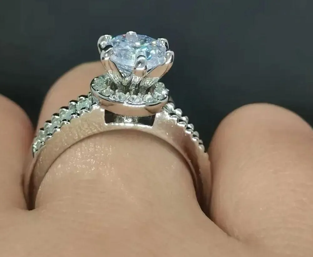 Stainless Steel Gorgeous Silver Simulated Diamond Inlaid Ring Size 7 - Image 5