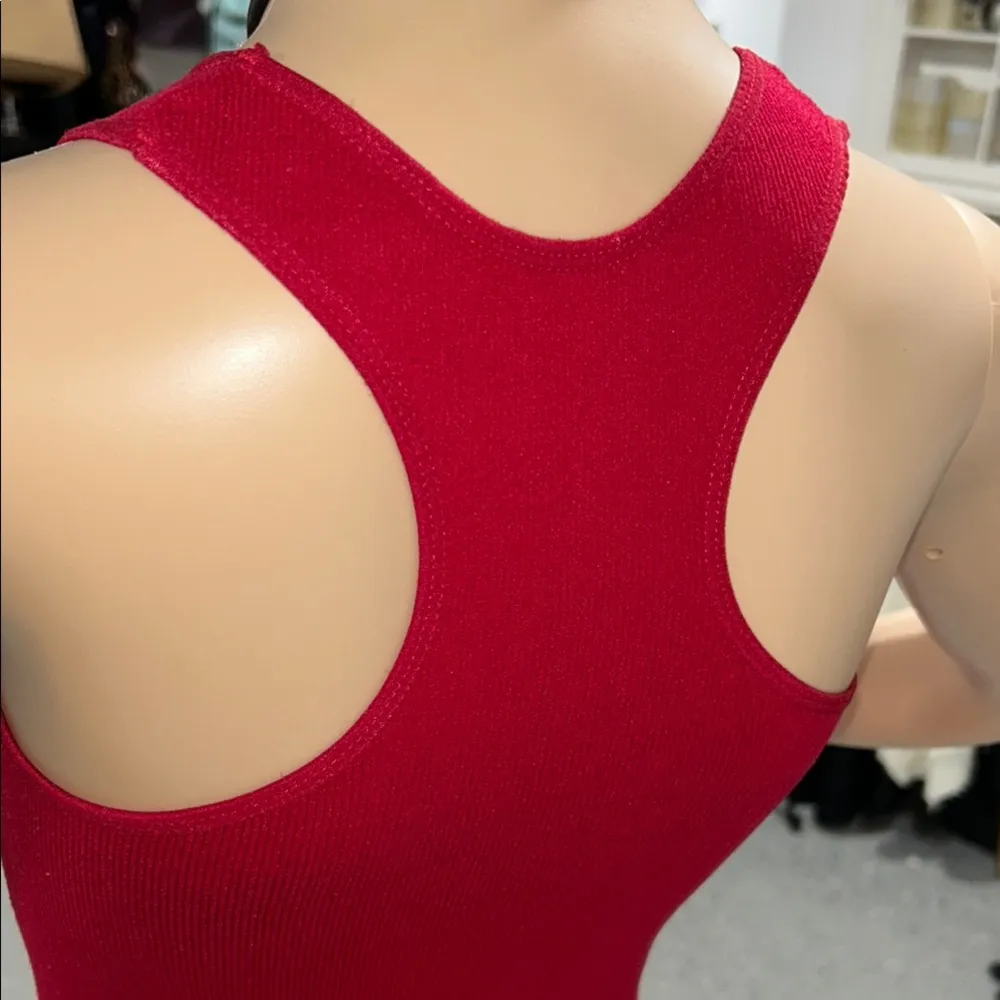 FinaModa Fitted Red Tank Top with Scoop Neckline Size undefined - Image 4