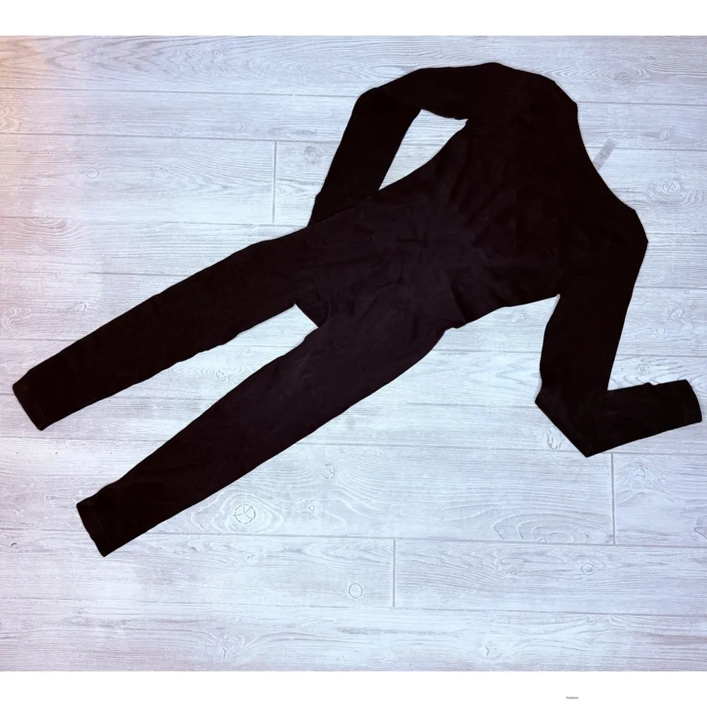 Soo slick Black long sleeve long pants jumpsuit bodysuit cat suit thumb holes xl - Image 2