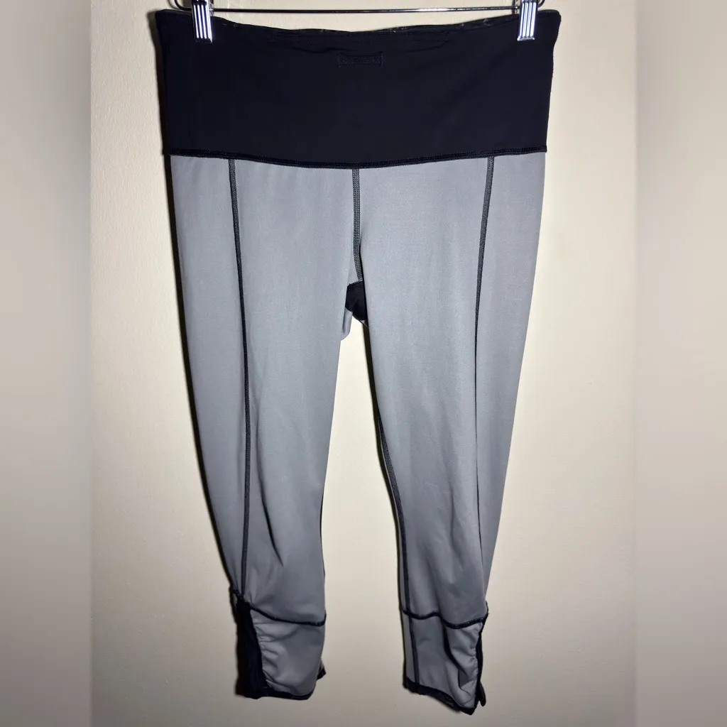 Lululemon Gray Patterned Leggings Sz 8 - Image 6