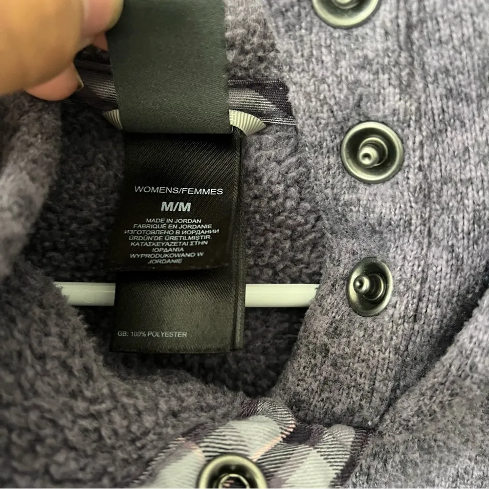 The North Face Purple Crescent Sunset Fleece Hoodie Size Medium - Image 6