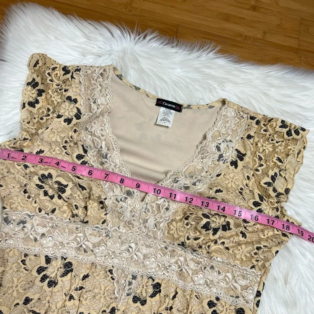 3/$30 Vintage Lace Mesh Floral V Neck Top Coquette Short Sleeve Womens Small - Image 5