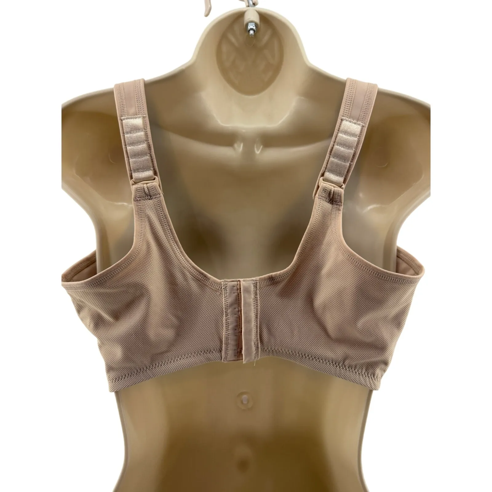 Wacoal Simone Sport Underwire Bra Neutral Sand 36G - Image 6